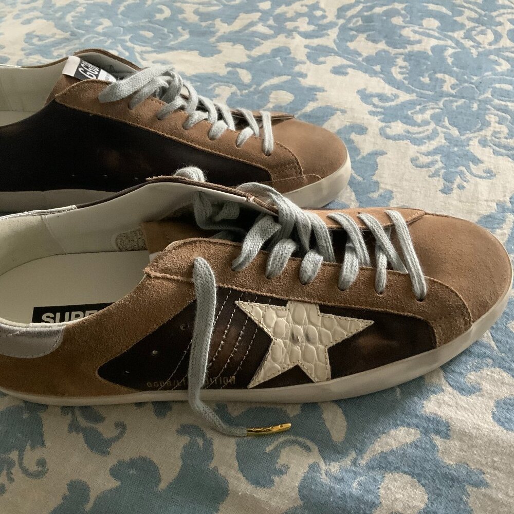 Golden Goose Super-Star LTD in brown leather and tobacco suede with white star